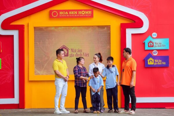 Mái ấm gia đình Việt Tập 21 Lý Hùng, Yến Trang hợp sức mang về 90 triệu đồng tiền thưởng cho các em nhỏ mồ côi