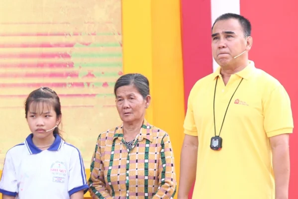 Mái ấm gia đình Việt MC Quyền Linh nhận giải “Nghệ sĩ vì cộng đồng” năm 2022