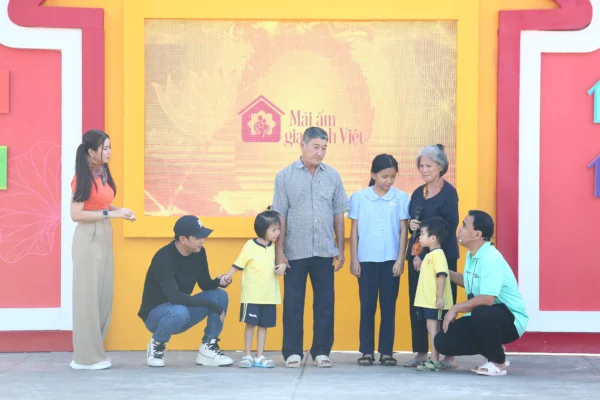Mái ấm gia đình Việt Tập 14 MC Quyền Linh tức giận người cha bỏ rơi 3 con nhỏ không một lần về thăm