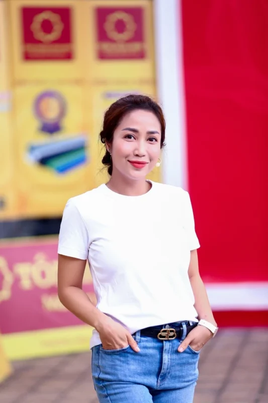 NSƯT Ốc Thanh Vân