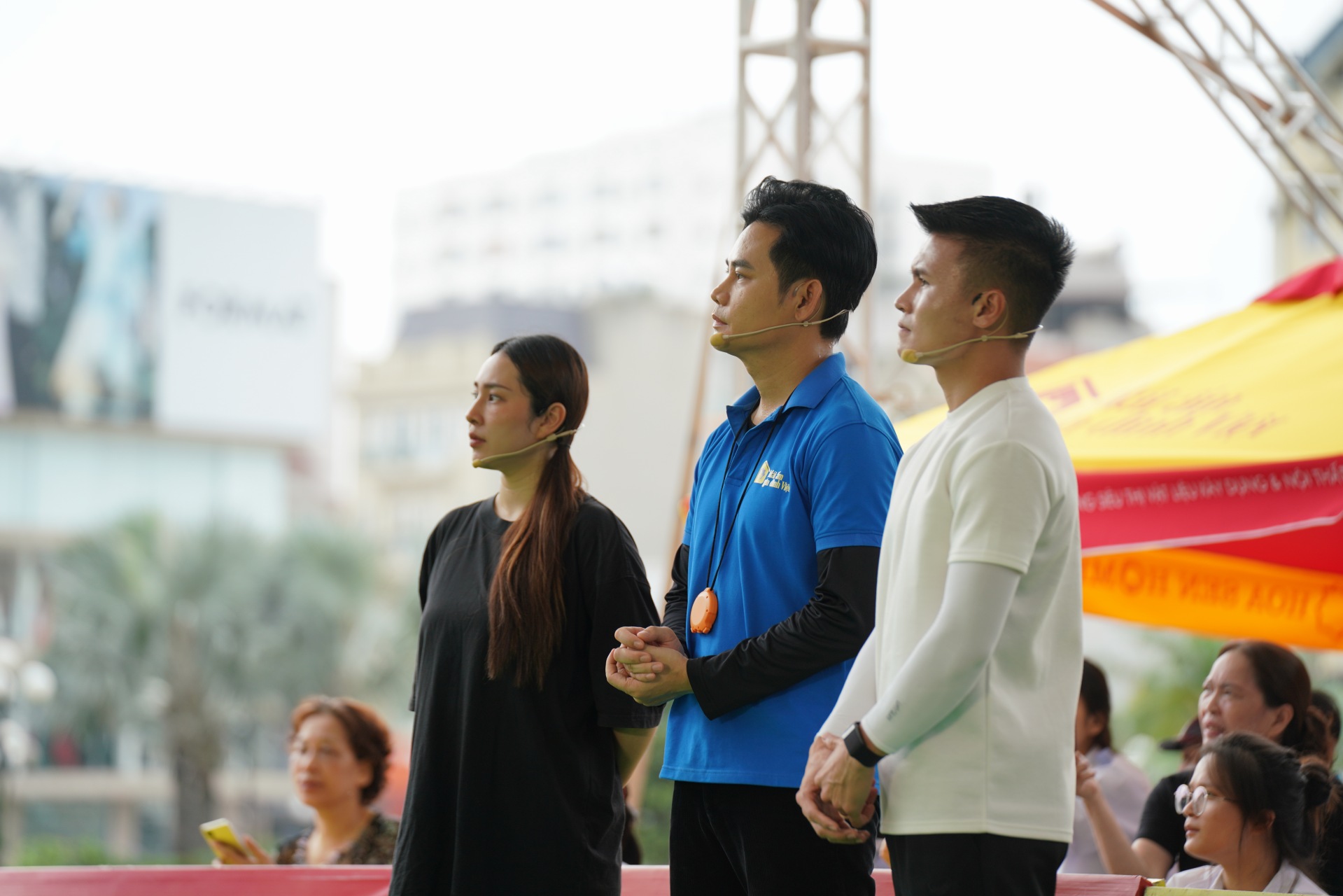 Ca sĩ Bảo Trâm Idol lặng người trước những hoàn cảnh các em nhỏ tại chính quê hương mình