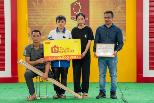 Gia đình em Hoàng Minh Phương