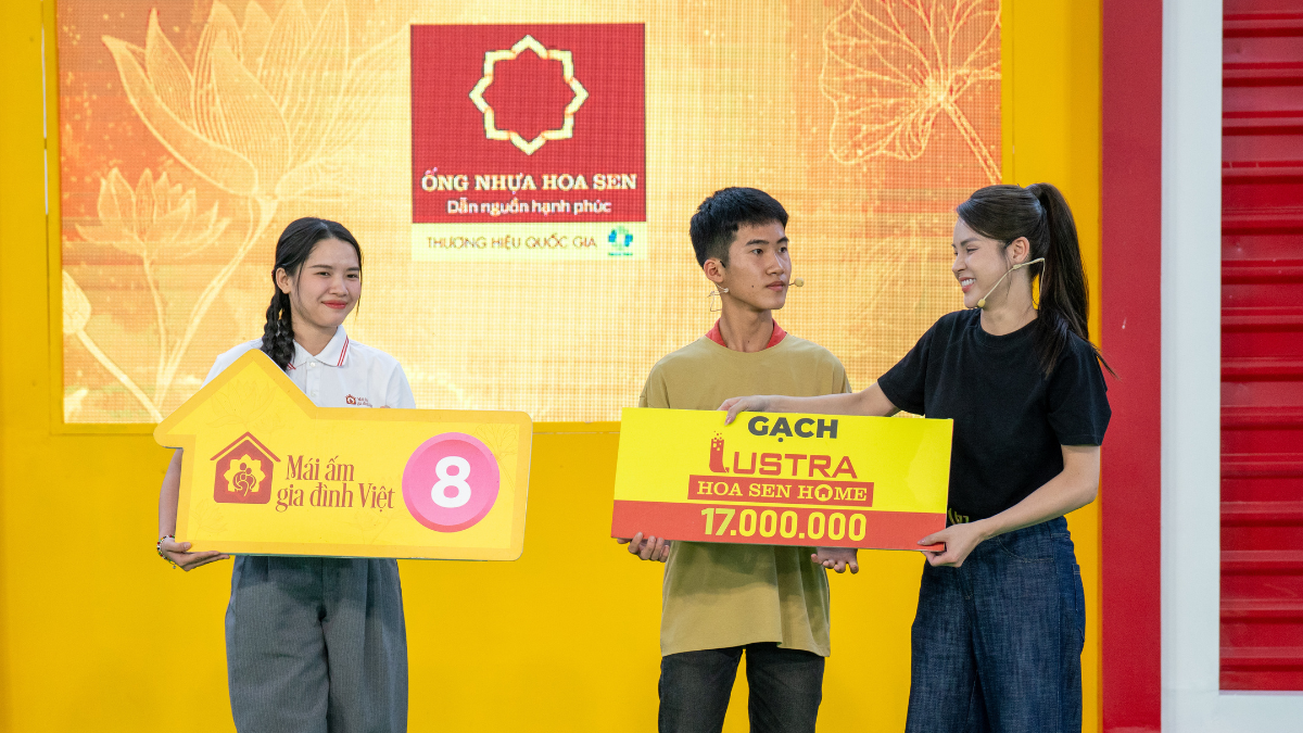 Gia đình em Bùi Dương Chính đạt hạng ba.