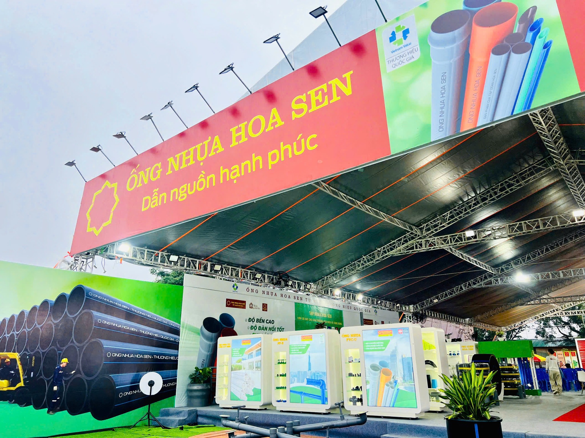 mai-am-gia-dinh-viet-dak-lak