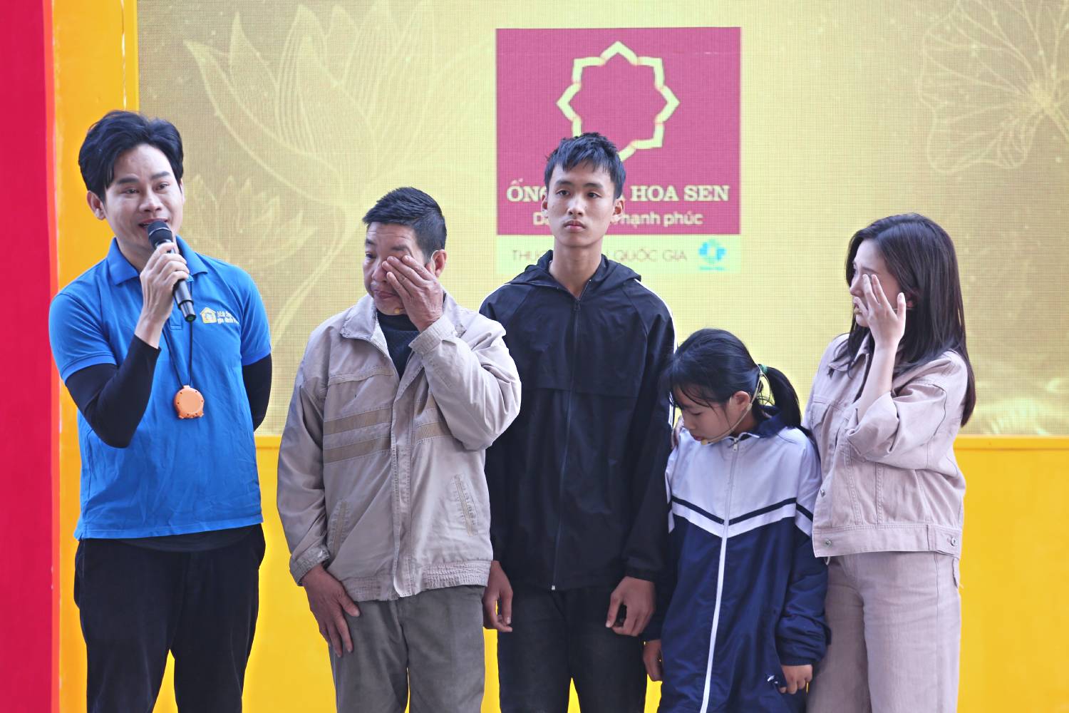 Hoàn cảnh em Trần Thị Thu Huệ - Mái ấm gia đình Việt tập 179